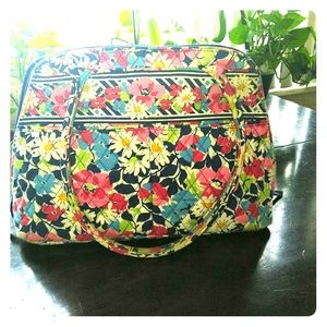 Vera Bradley Hand Bag